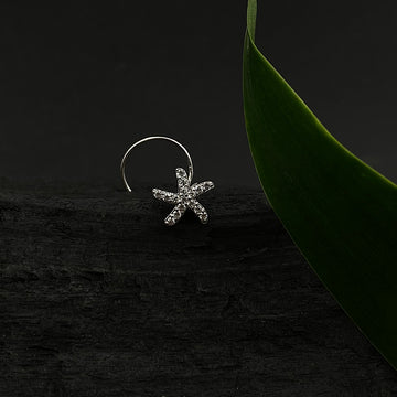 Zircon Star Fish Nose Pin